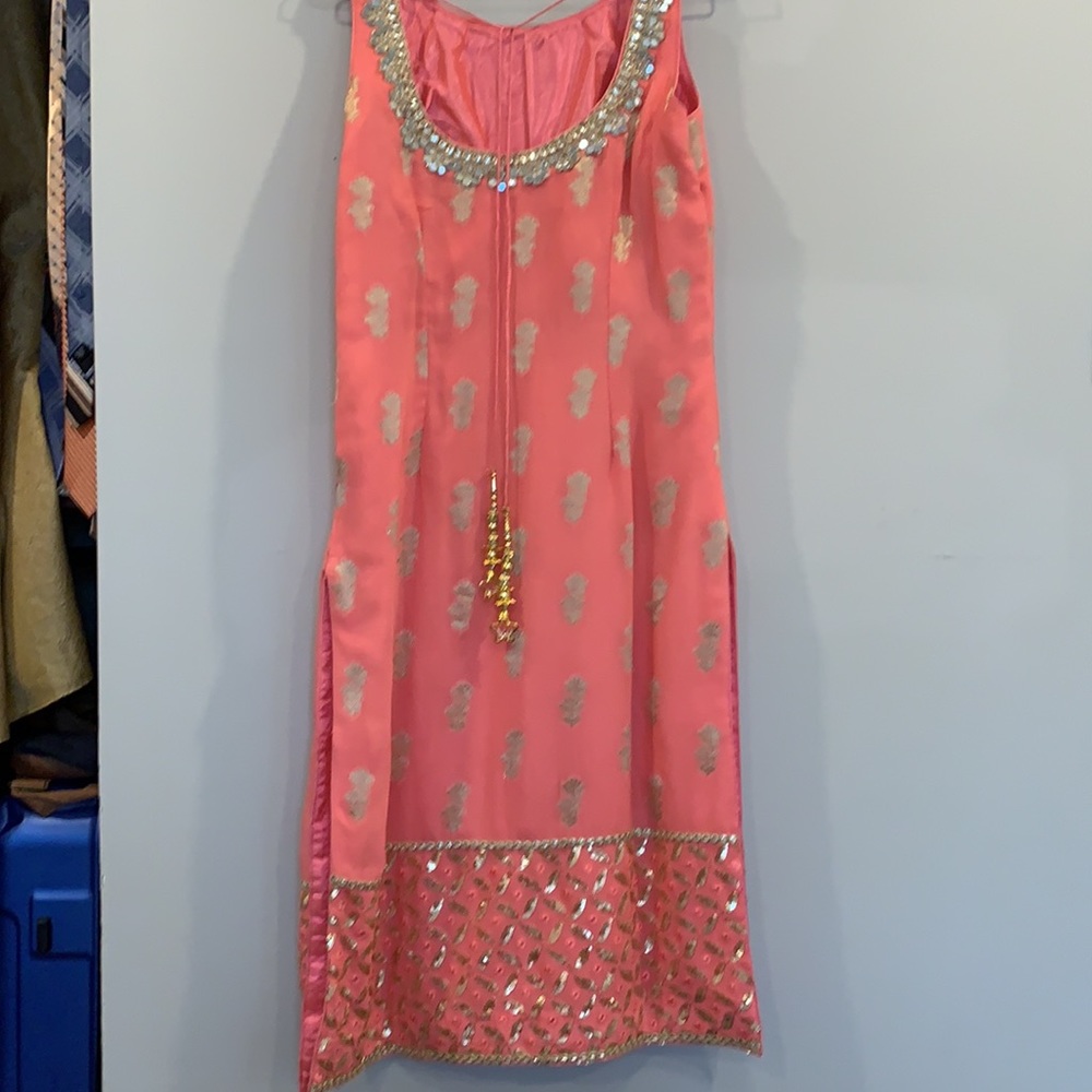 Indian Suit - Picture 6 of 7